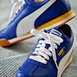 PUMA Roma 24 Standard | Color: Royal Blue/White/Yellow | Size: 5 US Big Kid